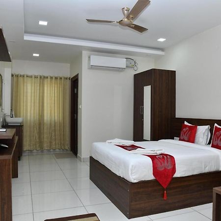Ssr Residency Hotel Mandya Buitenkant foto