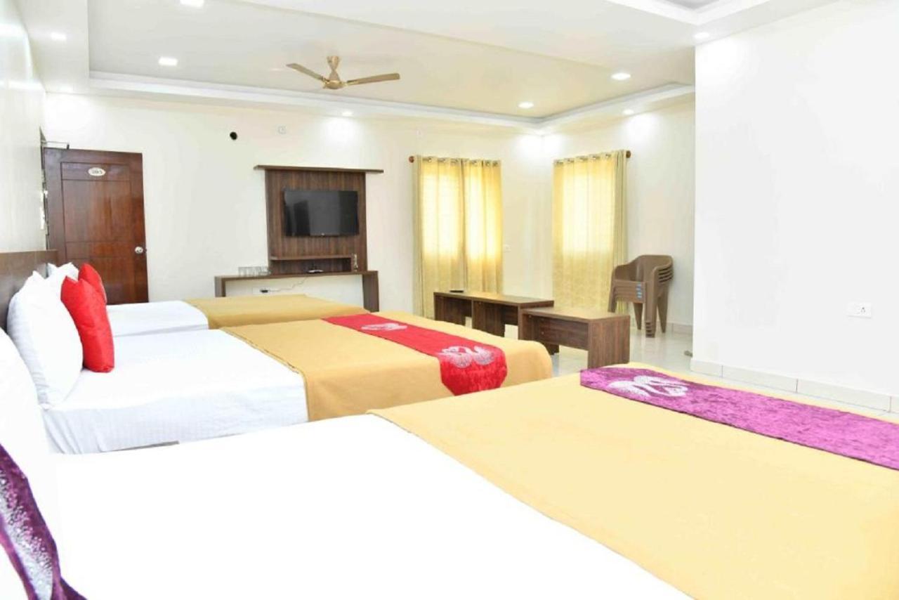 Ssr Residency Hotel Mandya Buitenkant foto