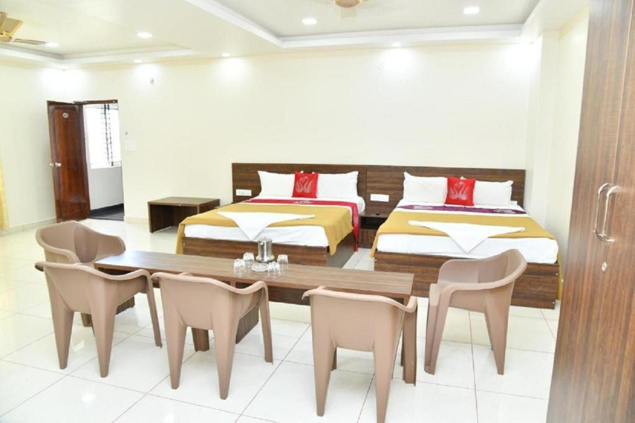 Ssr Residency Hotel Mandya Buitenkant foto