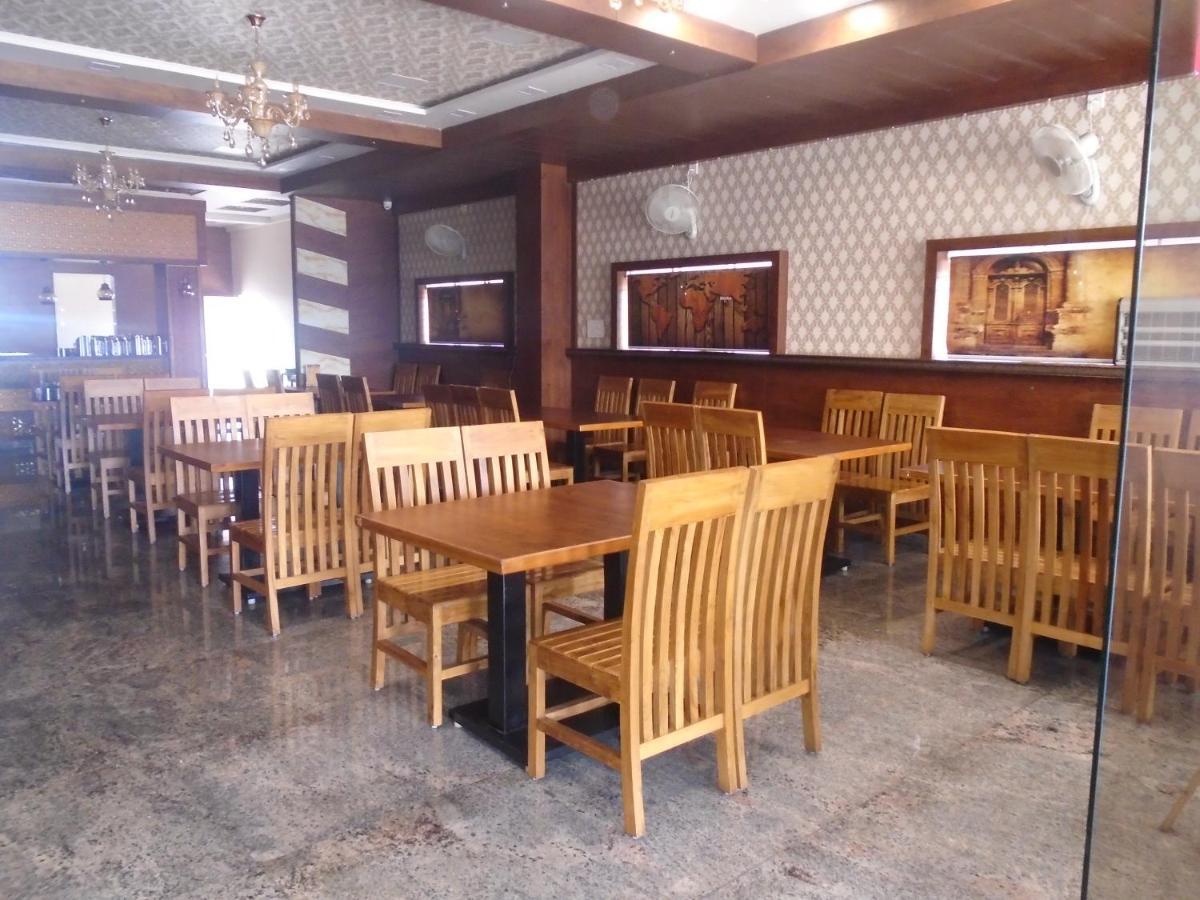 Ssr Residency Hotel Mandya Buitenkant foto